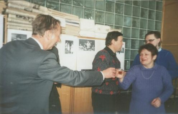 Празднование 40-летия Отдела программирования. В.В. Иванова, В.Н. Касьянов, П.Г. Емельянов, ноябрь 1998 г.