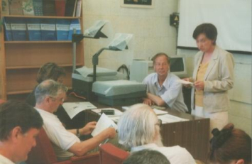 Презентация фонда академика А.П. Ершова, выступает Л.В. Городняя, в первом ряду - Т.М. Яхно, А.В. Замулин, А.А. Берс, июль 1999 г.