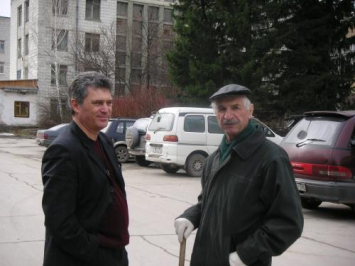 Александр Васильевич Замулин с товарищем